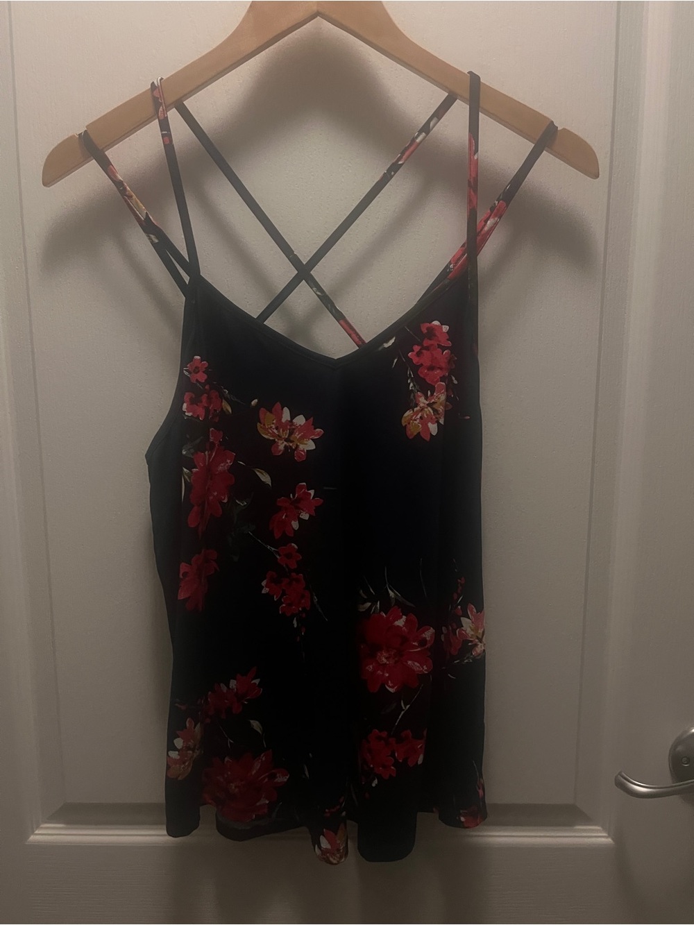 Women’s Black Floral Crisscross Strap Camisole
